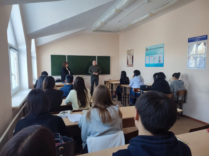 От колледжа к вузу: как КалмГУ помогает студентам реализовать потенциал