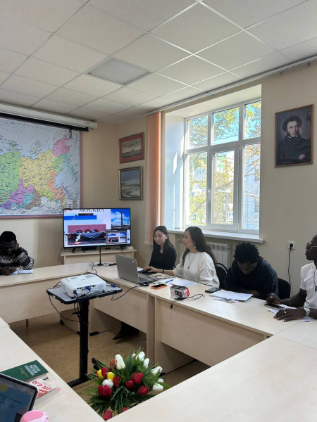 Ко Дню единства на ФДПОИГ провели конкурс презентаций