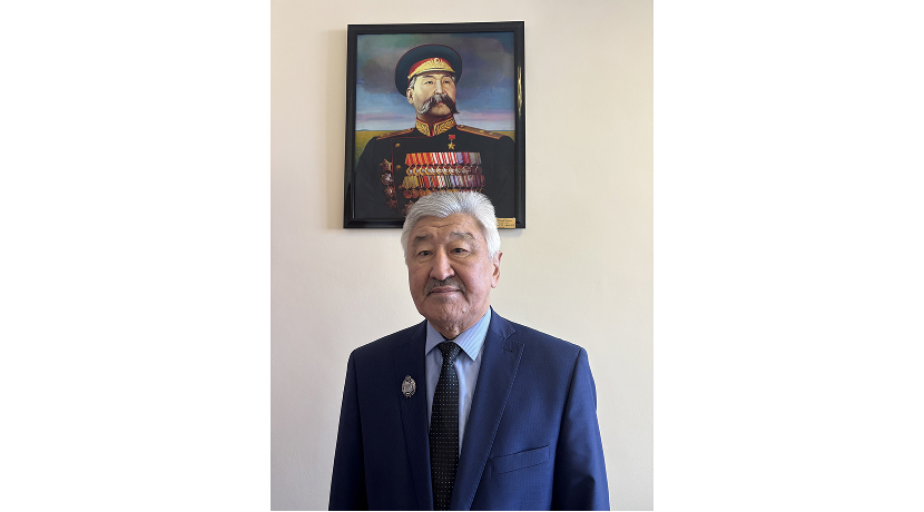 Поздравляем Аркадия Кануровича Натырова  с присвоением звания «Заслуженный работник высшей школы Российской Федерации» 