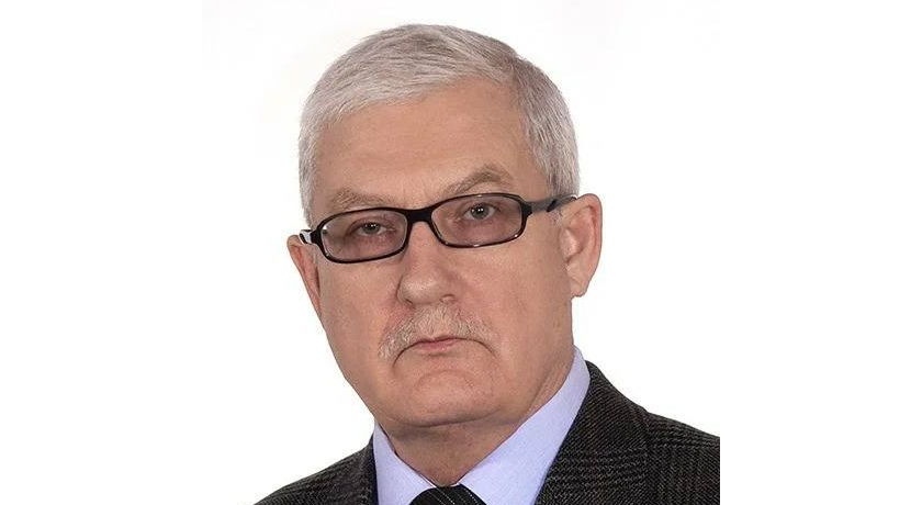 ХРАНИТЕЛЬ ЗНАНИЙ, СОЗИДАТЕЛЬ БУДУЩЕГО:  О ПРОФЕССОРЕ РЫЖЕНКОВЕ А.Я.