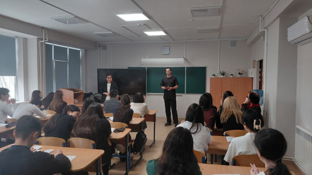 Профориентационные встречи ИКФВ в школах Элисты