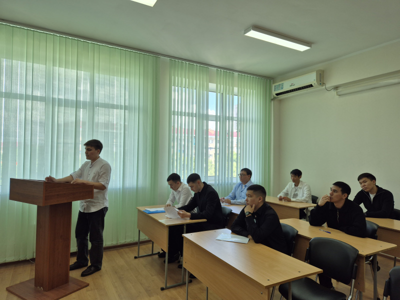 Предзащиты на Факультете управления и права