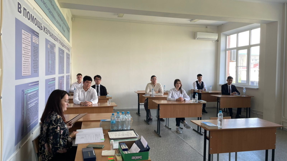 У студентов - юристов началась государственная итоговая аттестация