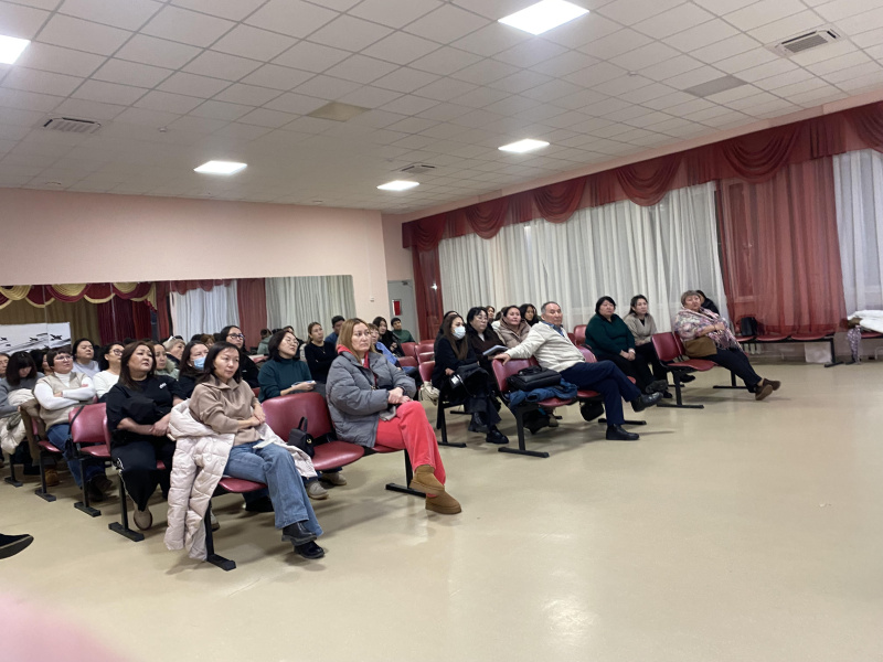 Встреча родителей МБОУ СОШ 18 им Б.Б. Городовикова г.Элиста с представителями кафедры ЭБУФ и КПО