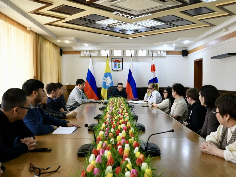 От учебы к практике: строим карьеру вместе с Администрацией Элисты